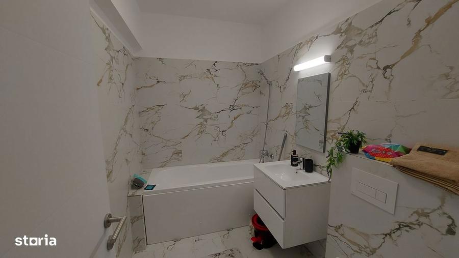 Metrou Berceni - Garsoniera decomandata cu vedere la piscina - 5