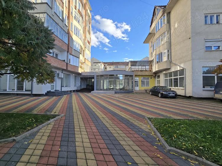 Spa?iu de inchiriat zona centrala Bistri?a - 1