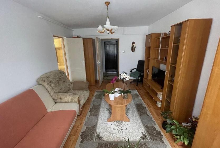 Garsonieră decomandată în Avantgarden