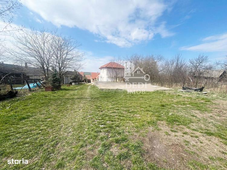 Casa cu 2 locuin?e, teren intravilan 7062 mp Cetariu, Bihor - 1