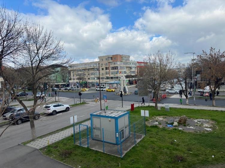 Proprietar , ofer spre închiriere un spatiu comercial premium  în Călărași - 8