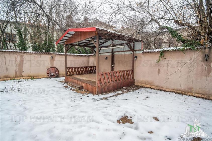 Proprietate Piata Unirii - teren  1000mp +  2 constructii - 17