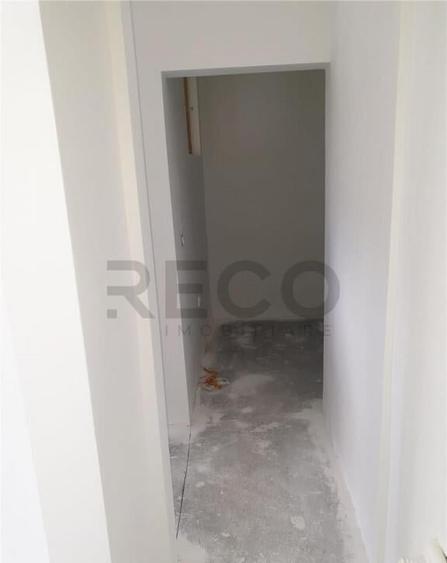 Spatiu comercial la in Rogerius zona Lacul Rosu - 10