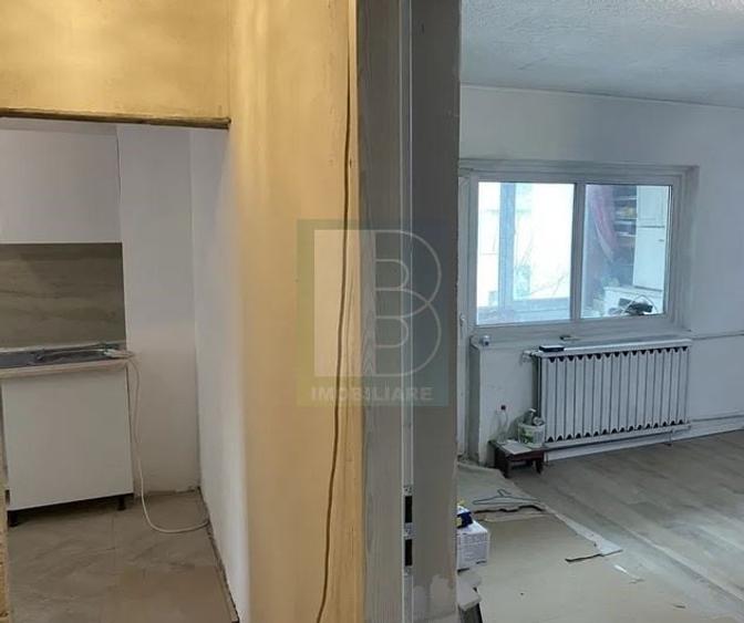 Garsoniera,Decebal,Piata Muncii,bl.1990,reabilitat,et.1/4,DECOMANDATA,Amenajata - 4