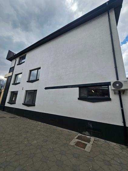 Vand/Inchiriez Spatii comerciale Onesti - 1