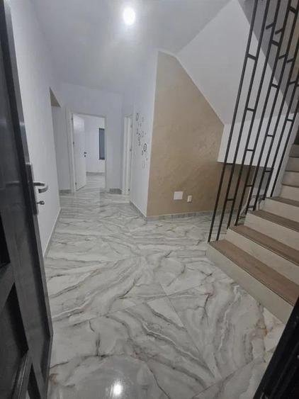 Miroslava vila la cheie  P+E su118mp Teren 440mp zona Trans Anapet - 3