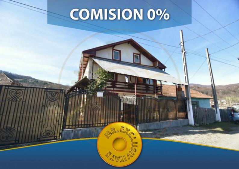 Casa/pensiune 6 camere loc. Salatrucu. Pretabila investitie. - 1