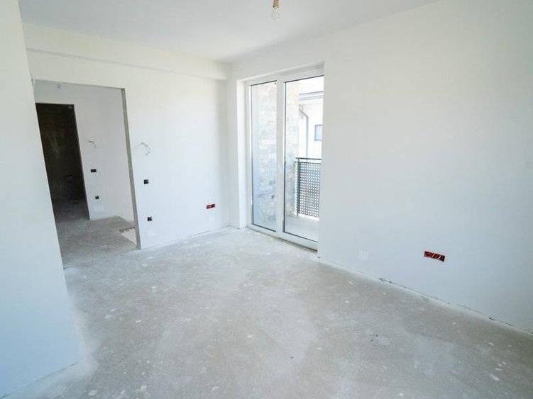 Casa noua, de tip duplex, cu 4 camere, 160 mp utili si 440 mp teren, in Borhanci - 1