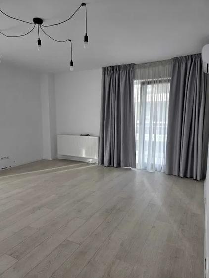 Apartament cu 3 camere decomandat în Ghencea