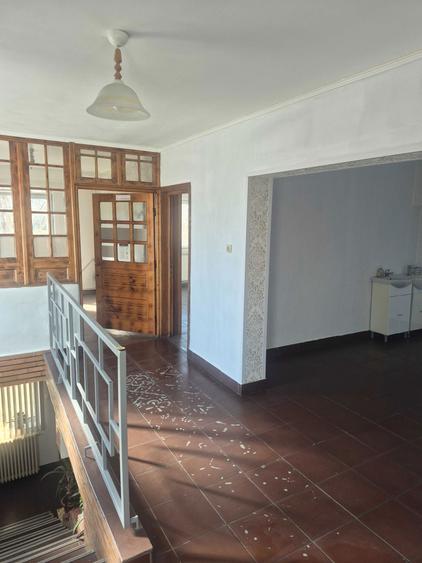 Casa de vanzare Constanta, Zona Delfinariu, locatie excelenta, ideala pentru locuit sau investitie - 2