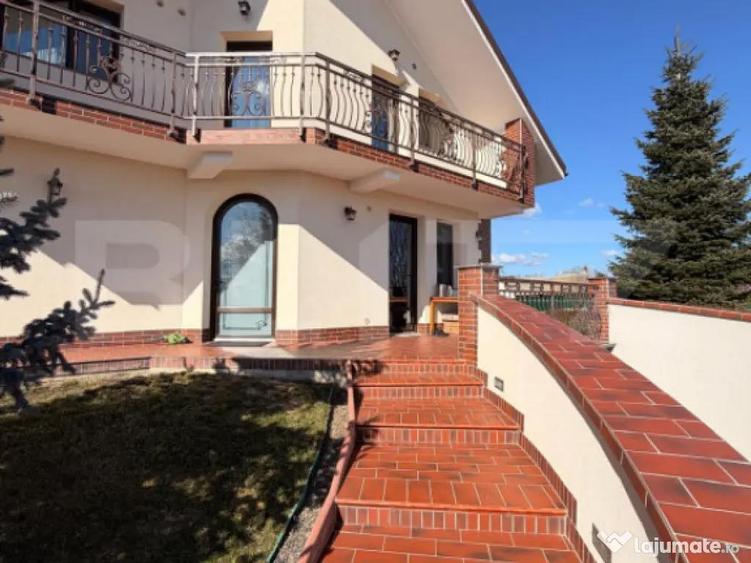 Casa/Vila 236 mp utili, 2743 mp teren, zona Mereni - Salcea - 11