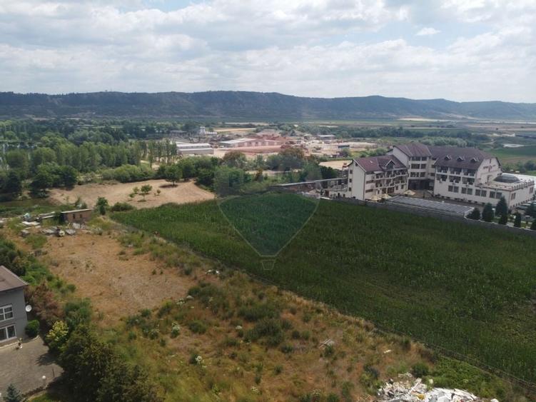 Teren de vanzare, Campia Turzii,  zona cu acces rapid la autostrada - 12
