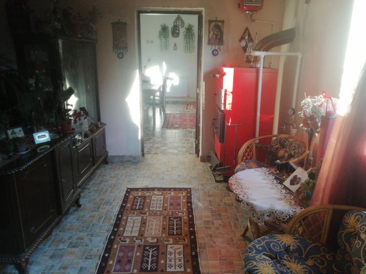 Casa cu teren 1900mp Izbuc - 2