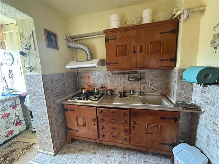 Apartament 3 camere cf1 decomandat zona Centru - 8