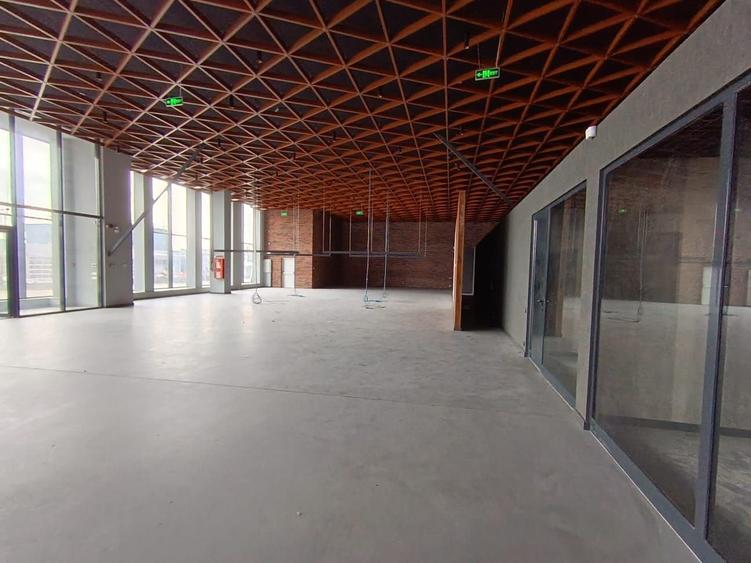 Spațiu comercial Calea Bucuresti - 2