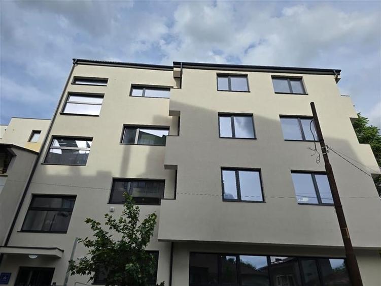 SPATIU PENTRU CABINET MEDICAL INCEPAND CU 500 EURO - 1