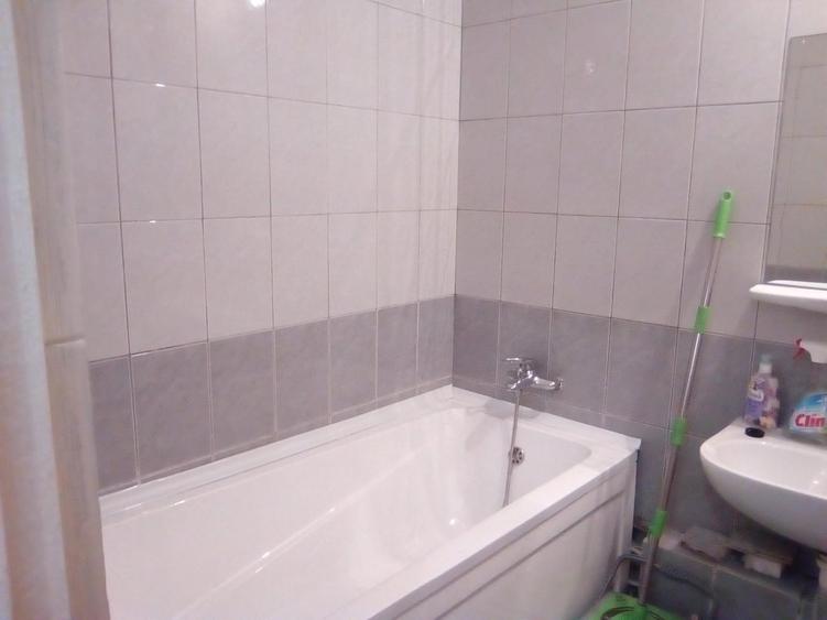 13 Septembrie, Agip - 4