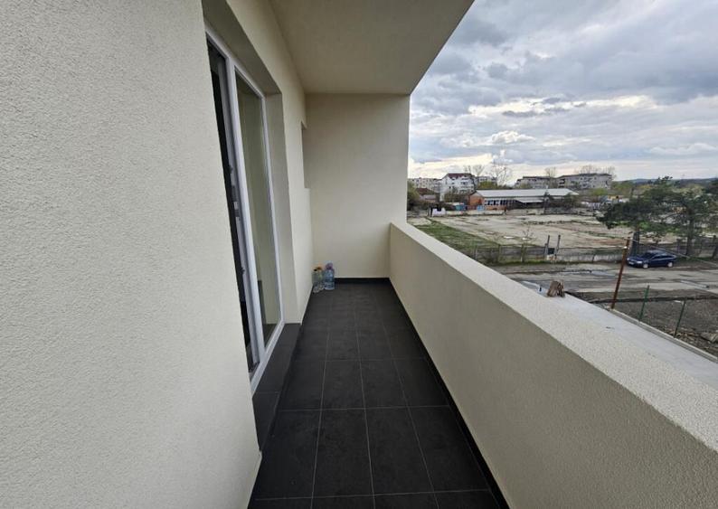 Vanzare apartament 2 camere, 62 mp, bloc *NOU*, ?i?e?ti - 2