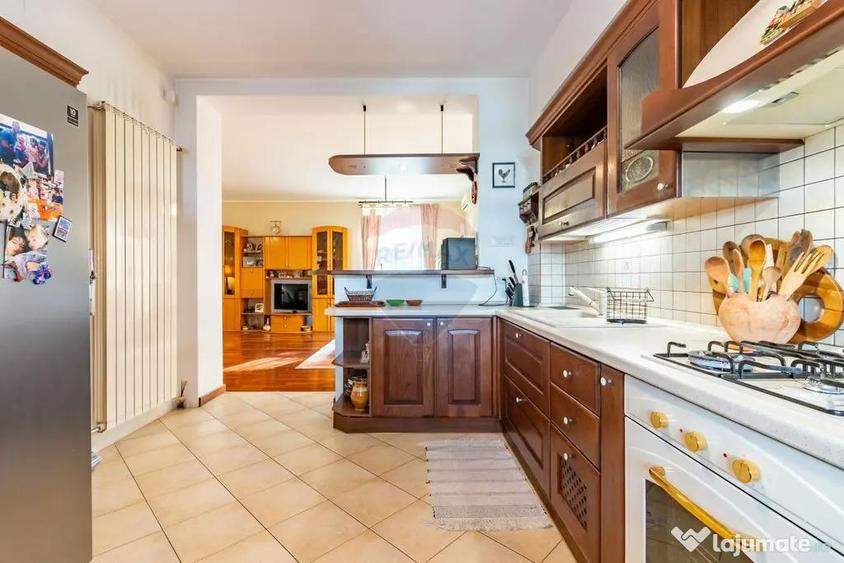 Vanzare Vila 7 camere zona Brancoveanu Strada Lastarului/... - 17