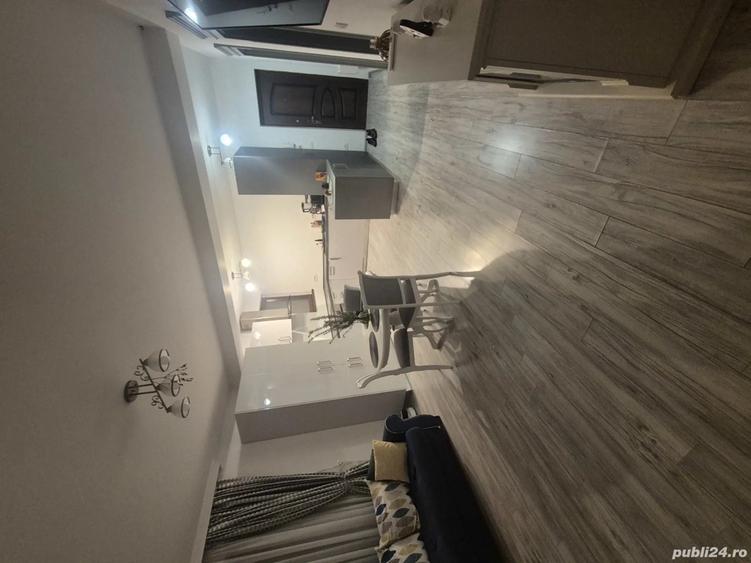 Inchiriez apartament cu 3 camere - 4