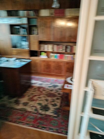 Apartament cu 4 camere la etajul 1/3 in bloc construit in asociatie,220.000 € - 3