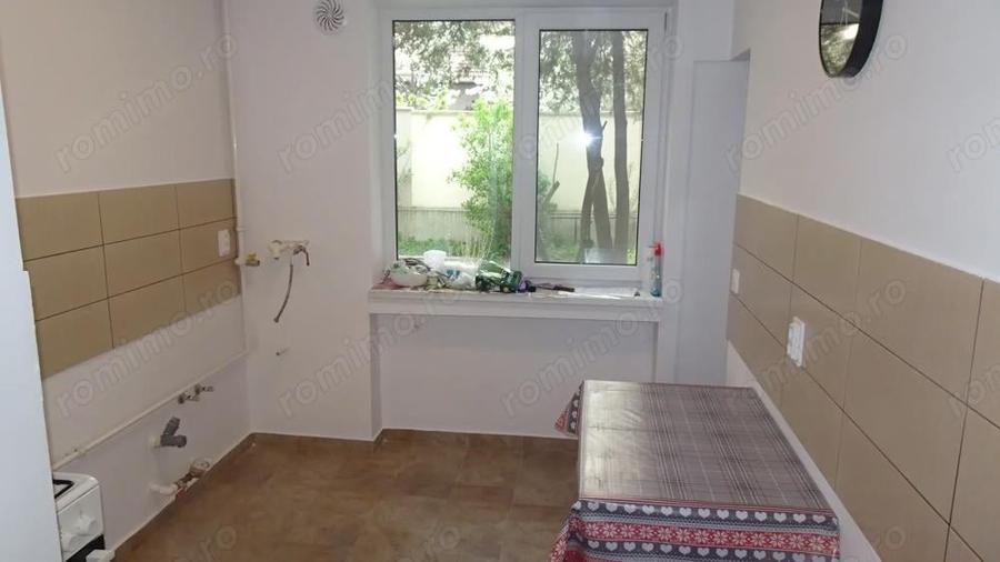 Inchiriez apartament 2 camere in Deva, zona ultracentrala, parter, suprafata utila aproximativ 50 mp - 1
