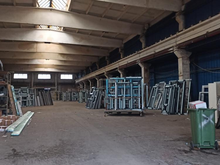 Titan-Metrou Republica-Faur,hala 1160mp situata pe platforma industriala - 1