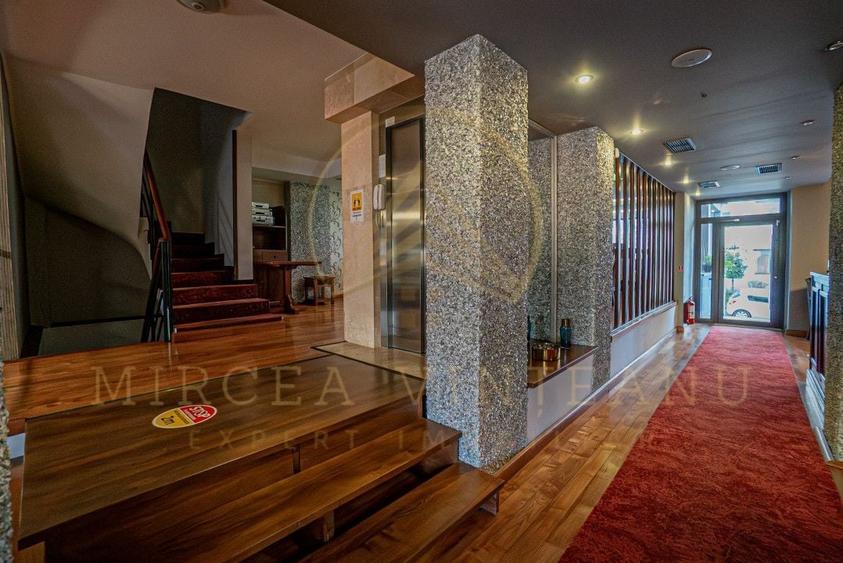 Hotel 3 Stele de Vânzare la  Delfinariu, aproape de Mamaia - 9