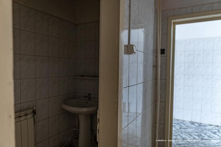 Comanesti, langa Politie – geamuri mari, vizibil - 11