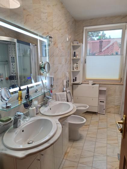 Casa ultracentrala - 8