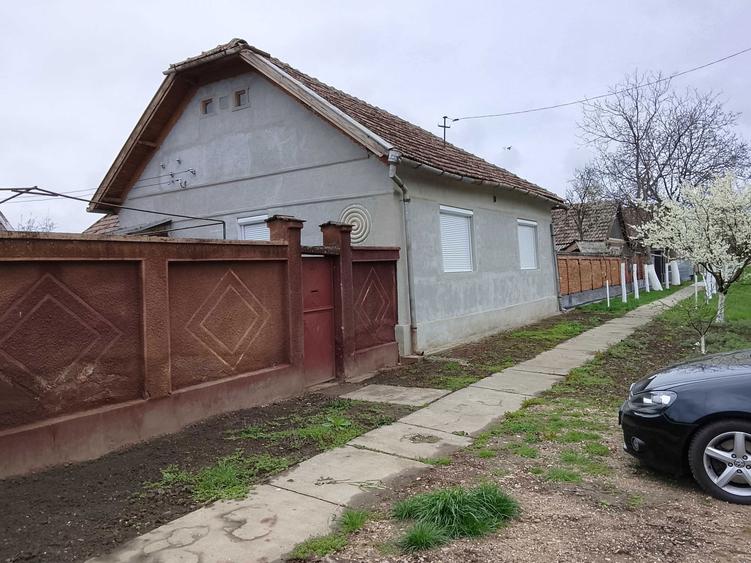 Vind casa in loc.nadab goga 66 - 8