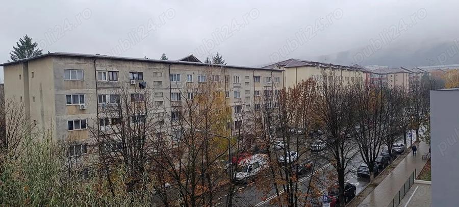 Apartament 3 camere, 2 bai, balcon + boxa Strada Republicii nr. 21 - 6
