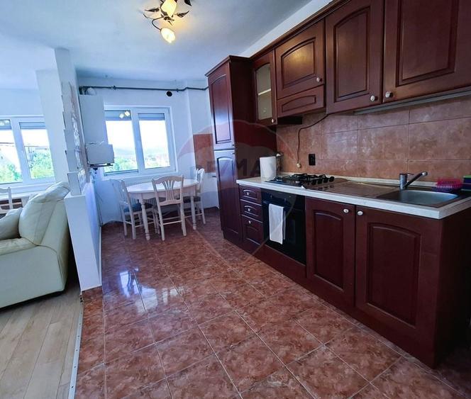 Apartament cu 2 camere de închiriat - 2