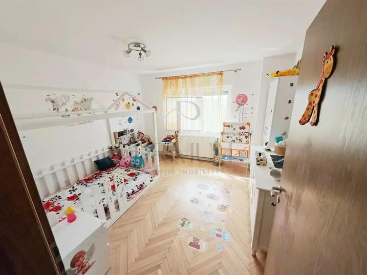 SAGULUI - 4 cam - 2 bai - 2 balcoane - centrala proprie - renovat - ETAJ INTERME - 4