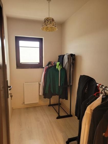 Casă spațioasă și modernă de 220 mp - 13