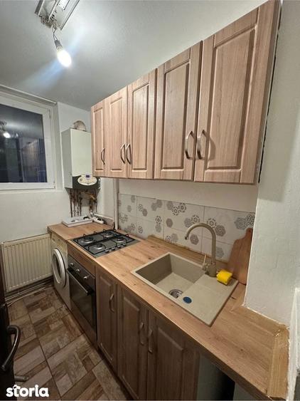 Apartament De Vanzare cu Doua Camere In Zona Garii De nord sec.1 - 2