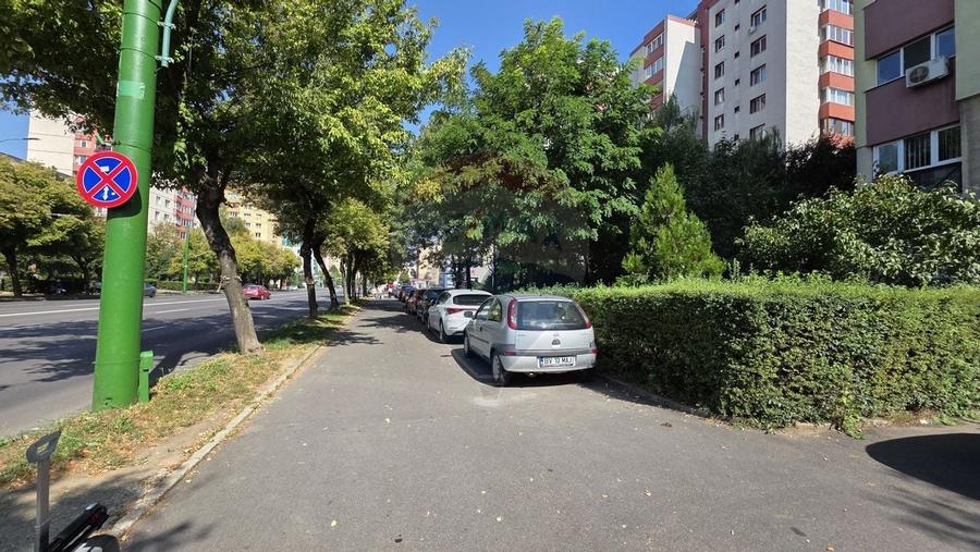 Apartament spatios si modern de vanzare pe Bulevardul Vlahuta, Brasov - 20