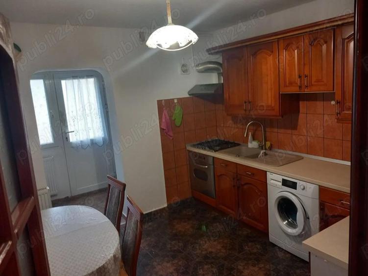 Proprietar. Apartament 3 camere decomandat - 6