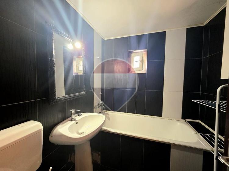 Apartament cu 2 camere de închiriat în zona Rogerius - 6
