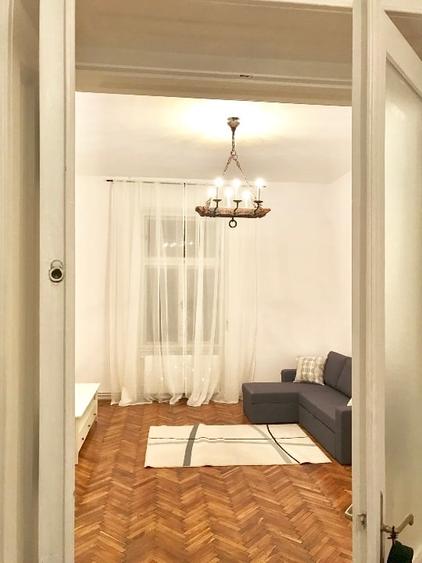 Apartament cu 3 camere semidecomandat în Ultracentral
