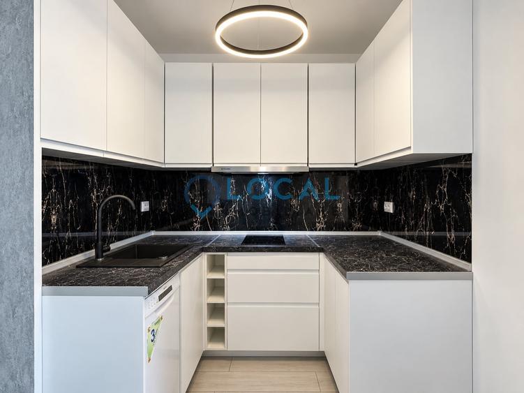 Apartament cu 2 camere semidecomandat, mobilat în Mărăști