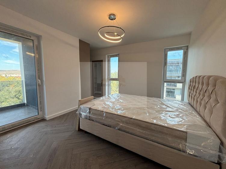 Apartament cu 3 camere semidecomandat, mobilat în Gheorgheni