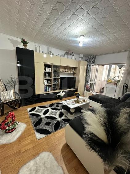 Apartament cu 3 camere decomandat, mobilat în Nord-Est