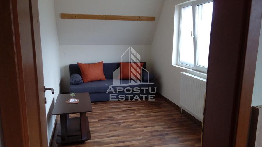 Apartament cu 2 camere semidecomandat în Lipovei
