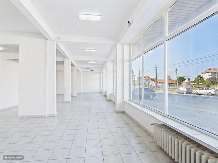 Spațiu comercial, de 265 mp, în Central
