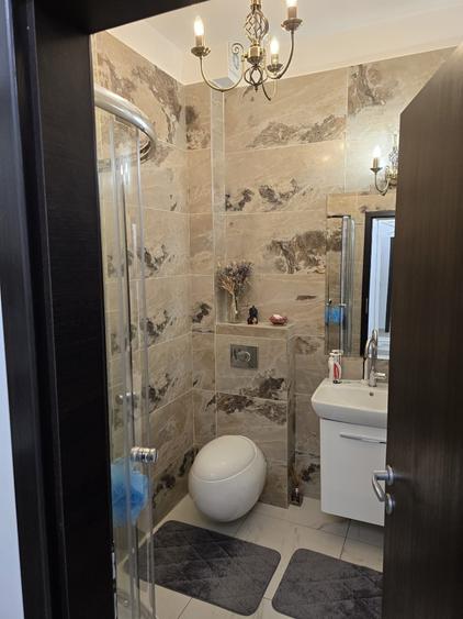 Apartament cu 2 camere semidecomandat în Liteni