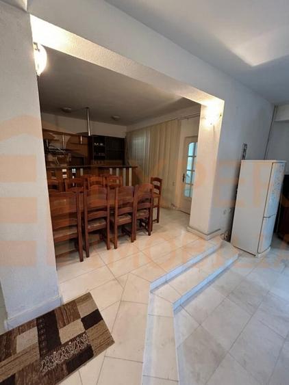 Povestea unei case la doar 200 m de valuri, cu piscina si terasa panoramica - 16