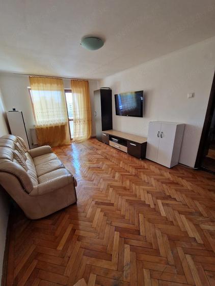 Inchiriez Apartament 2 Camere Zona UltraCentrala Bacau - 1