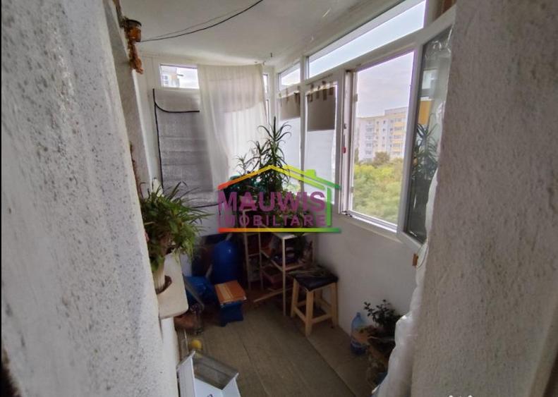 Vand apartament cu 3 camere in zona Bârcă – Rahova. - 2