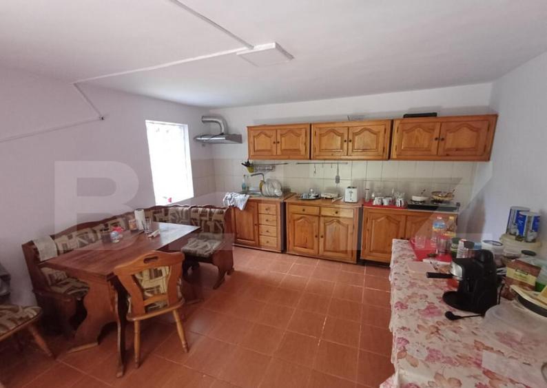 Casa plan parter plus etaj cu 6 camere, 250 mp si 2400 mp te - 7